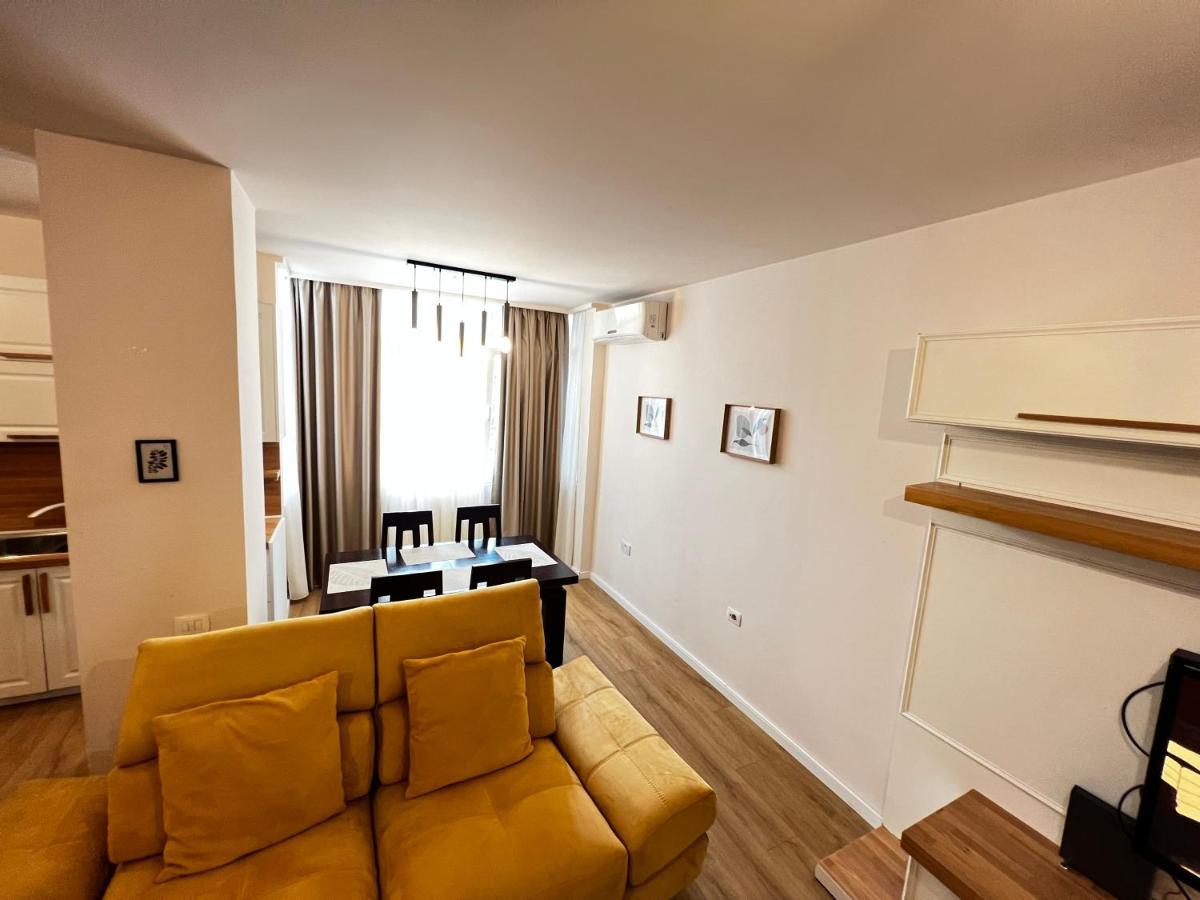 Tirana Main Square Apartment Екстериор снимка