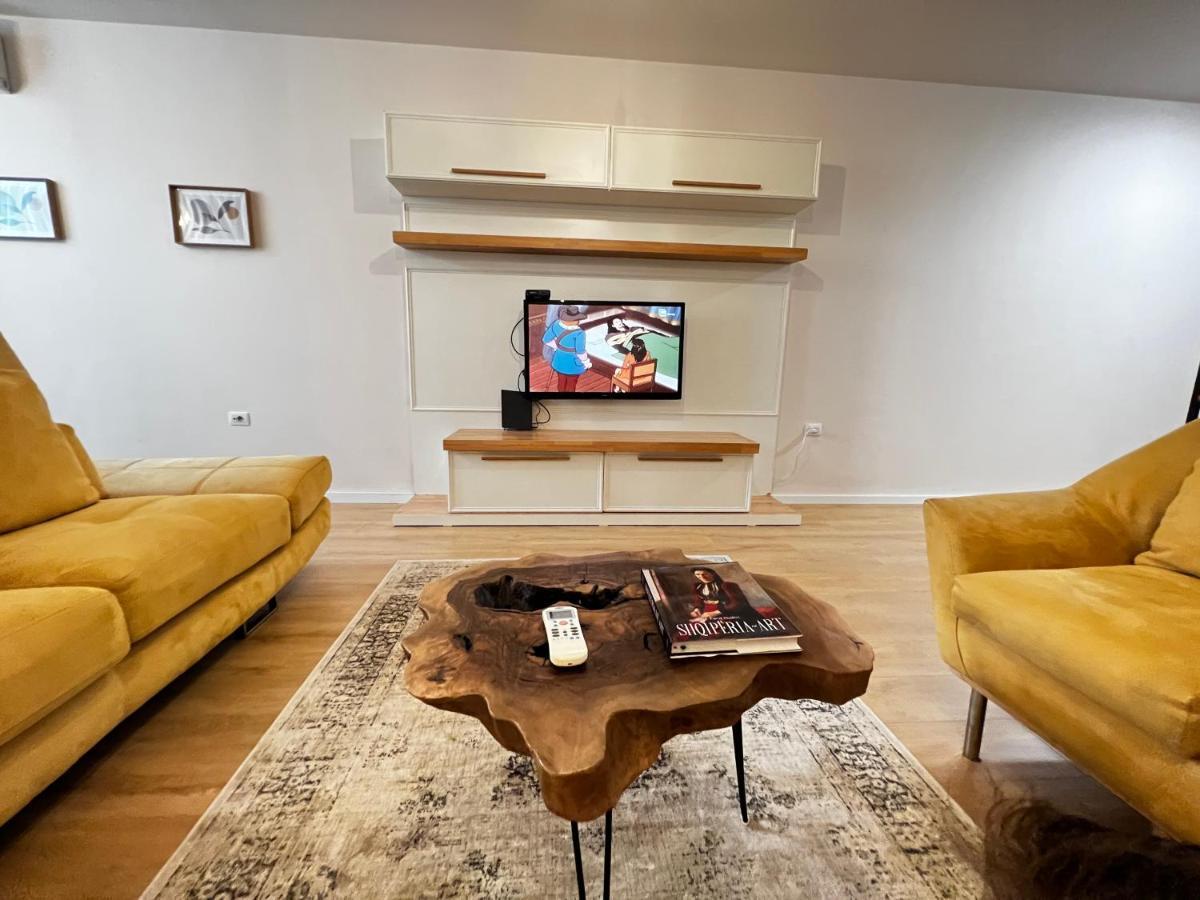 Tirana Main Square Apartment Екстериор снимка