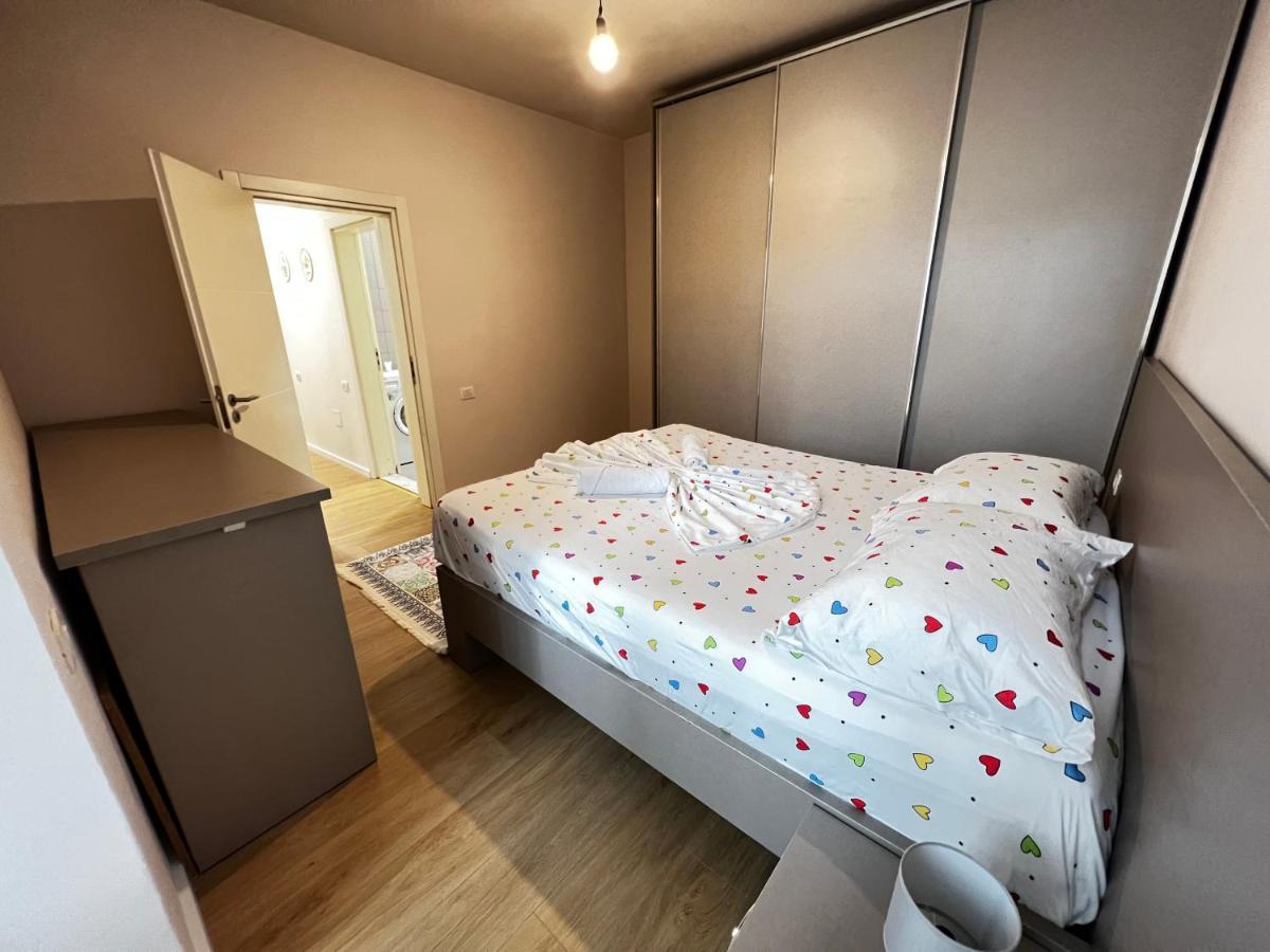 Tirana Main Square Apartment Екстериор снимка