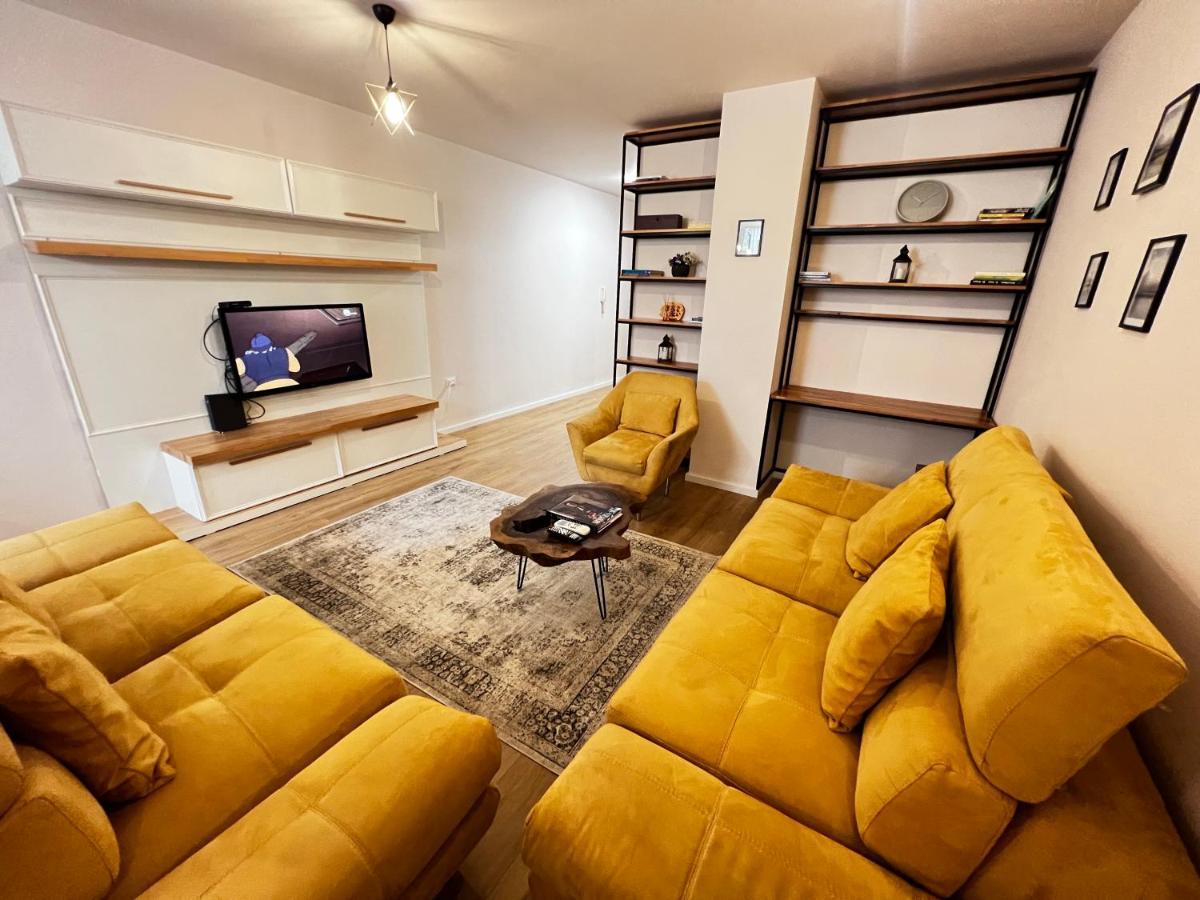 Tirana Main Square Apartment Екстериор снимка