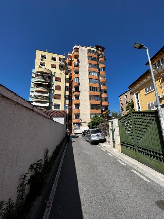 Tirana Main Square Apartment Екстериор снимка