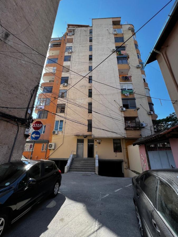 Tirana Main Square Apartment Екстериор снимка