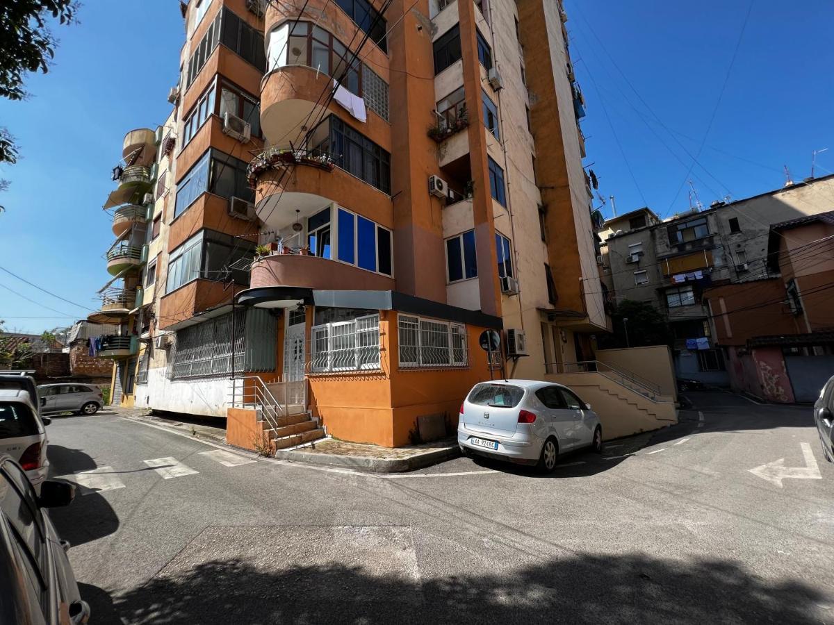 Tirana Main Square Apartment Екстериор снимка